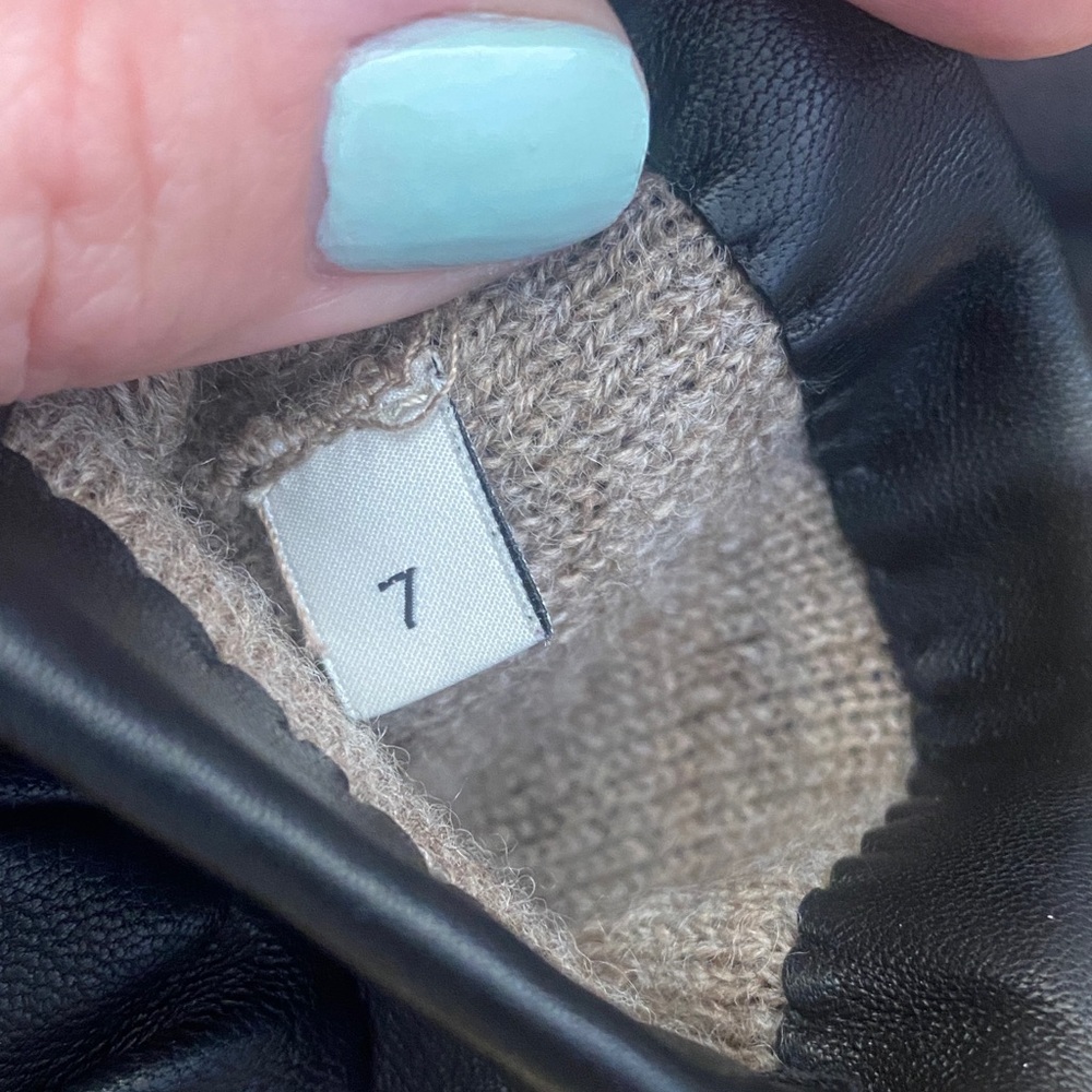 Beautiful EUC Coach Turnlock Bow Black Leather Wool Lined Driving Gloves 🖤🎁 - Picture 5 of 7